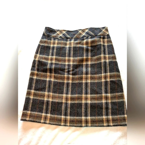 L.L. Bean Dresses & Skirts - L.L. Bean Brown and Beige Wool blend plaid skirt sz 10